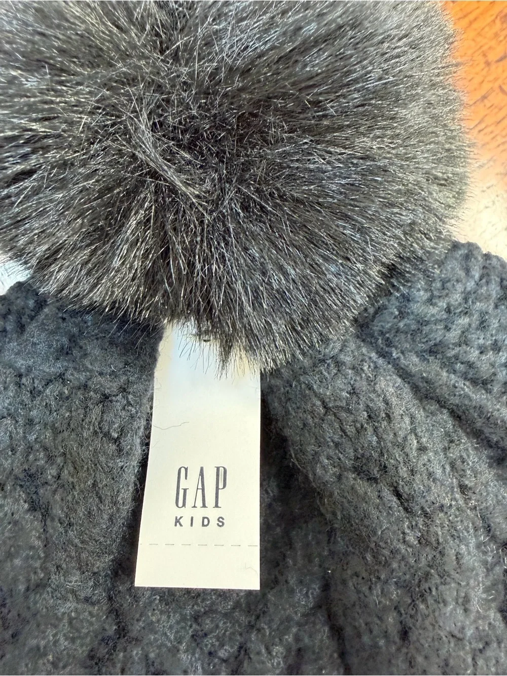 GAP Kids Girls Black Cable-Knit Knit Beanie Hat w/ Pom-Pom L/XL Fall/Winter